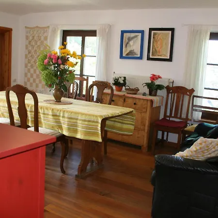 Spacious In With Private Terrace 公寓